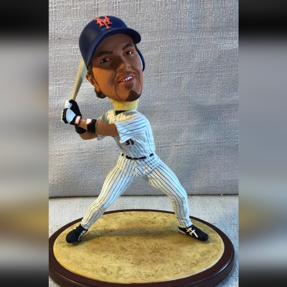 Mike Piazza New York Mets Memory Company Bobbin Head Bobble Head Figurine